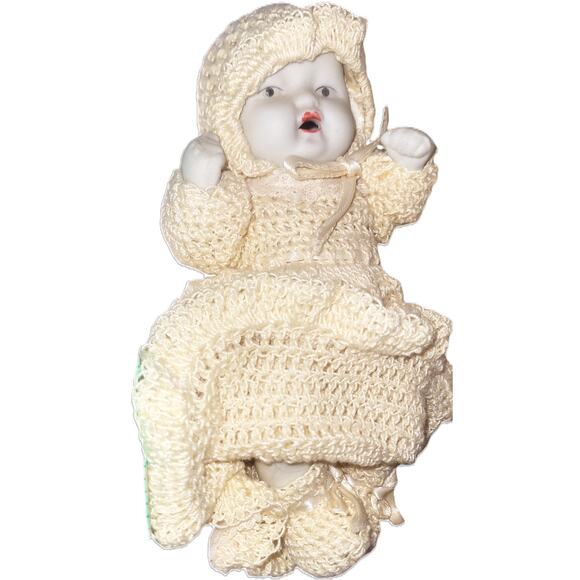 6" Old Antique #9 Baby Bisque Jointed Doll in Beautiful Crocheted With Nice Bed - Picture 5 of 12